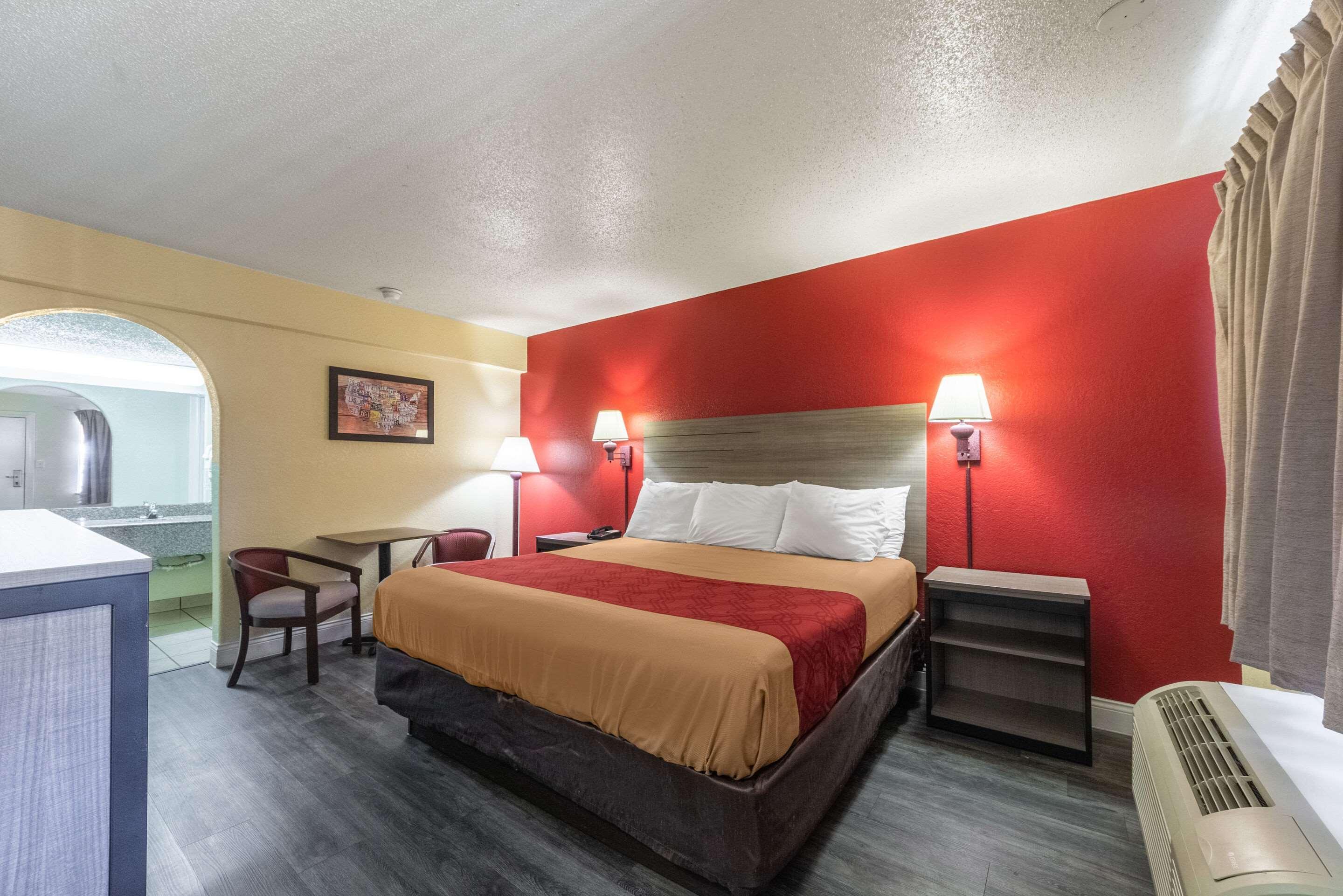 Econo Lodge San Marcos University Area Exterior foto