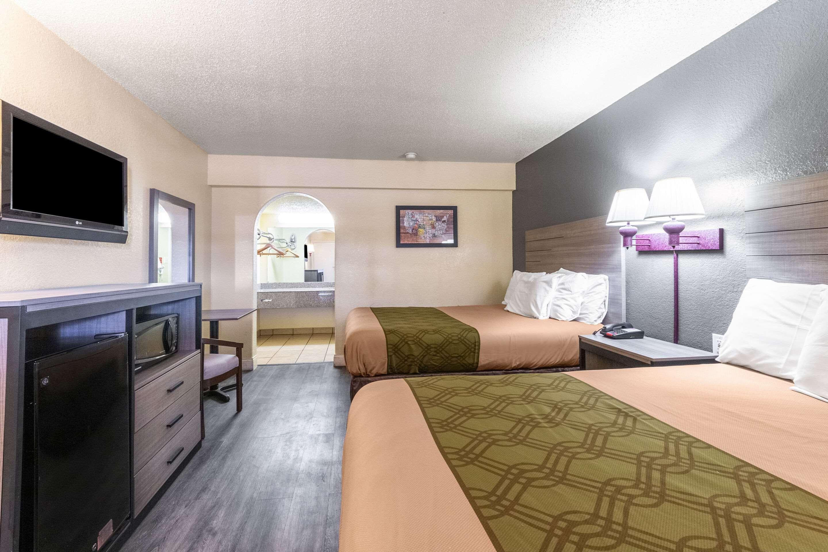 Econo Lodge San Marcos University Area Exterior foto